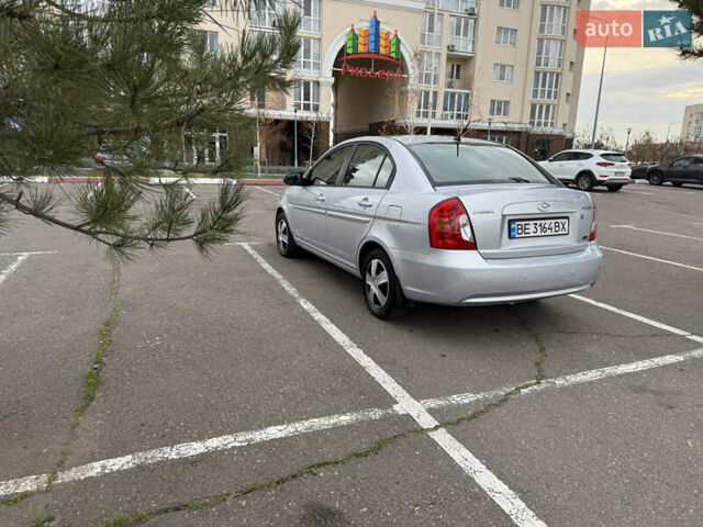 Серый Хендай Акцент, объемом двигателя 1.59 л и пробегом 140 тыс. км за 4999 $, фото 5 на Automoto.ua