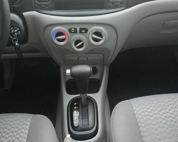 Серый Хендай Акцент, объемом двигателя 1.4 л и пробегом 82 тыс. км за 6600 $, фото 21 на Automoto.ua