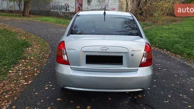 Сірий Хендай Акцент, об'ємом двигуна 1.4 л та пробігом 192 тис. км за 5000 $, фото 8 на Automoto.ua