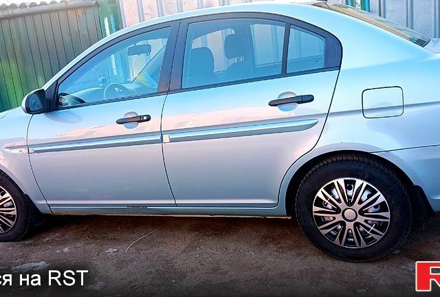 Серый Хендай Акцент, объемом двигателя 1.5 л и пробегом 236 тыс. км за 4800 $, фото 1 на Automoto.ua