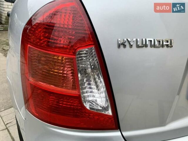 Серый Хендай Акцент, объемом двигателя 1.4 л и пробегом 144 тыс. км за 5300 $, фото 28 на Automoto.ua
