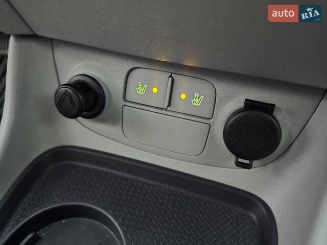 Серый Хендай Акцент, объемом двигателя 1.4 л и пробегом 82 тыс. км за 6600 $, фото 33 на Automoto.ua