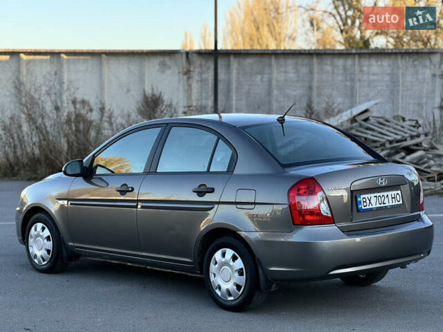 Серый Хендай Акцент, объемом двигателя 1.4 л и пробегом 98 тыс. км за 4899 $, фото 6 на Automoto.ua