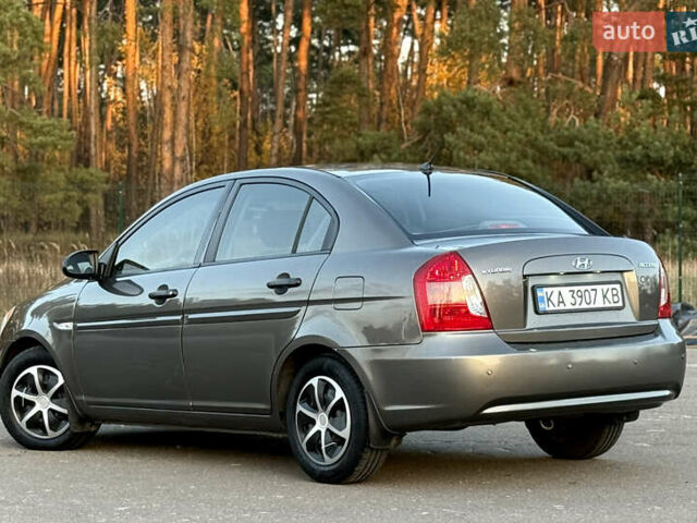 Сірий Хендай Акцент, об'ємом двигуна 1.4 л та пробігом 138 тис. км за 5600 $, фото 25 на Automoto.ua