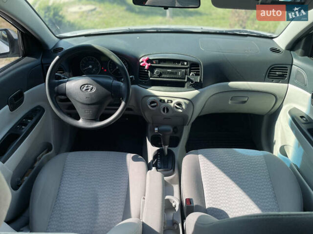 Серый Хендай Акцент, объемом двигателя 1.4 л и пробегом 182 тыс. км за 4700 $, фото 18 на Automoto.ua