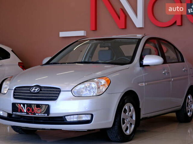 Серый Хендай Акцент, объемом двигателя 1.6 л и пробегом 55 тыс. км за 6900 $, фото 4 на Automoto.ua