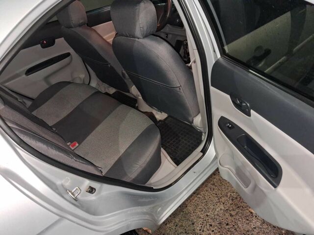 Серый Хендай Акцент, объемом двигателя 1.4 л и пробегом 160 тыс. км за 4700 $, фото 5 на Automoto.ua