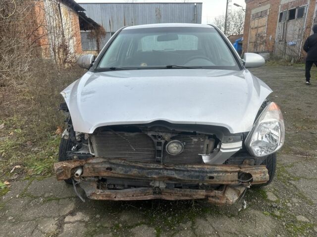 Серый Хендай Акцент, объемом двигателя 1.4 л и пробегом 200 тыс. км за 1599 $, фото 3 на Automoto.ua