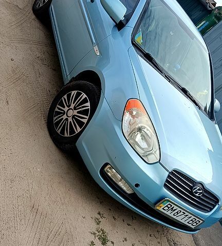 Серый Хендай Акцент, объемом двигателя 1.5 л и пробегом 236 тыс. км за 4800 $, фото 7 на Automoto.ua