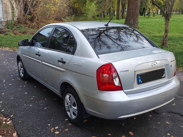 Сірий Хендай Акцент, об'ємом двигуна 1.4 л та пробігом 192 тис. км за 5000 $, фото 6 на Automoto.ua