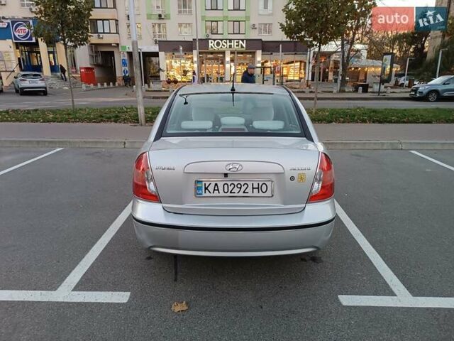 Сірий Хендай Акцент, об'ємом двигуна 1.4 л та пробігом 130 тис. км за 5100 $, фото 9 на Automoto.ua