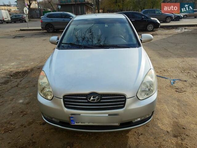 Сірий Хендай Акцент, об'ємом двигуна 1.4 л та пробігом 134 тис. км за 6200 $, фото 2 на Automoto.ua