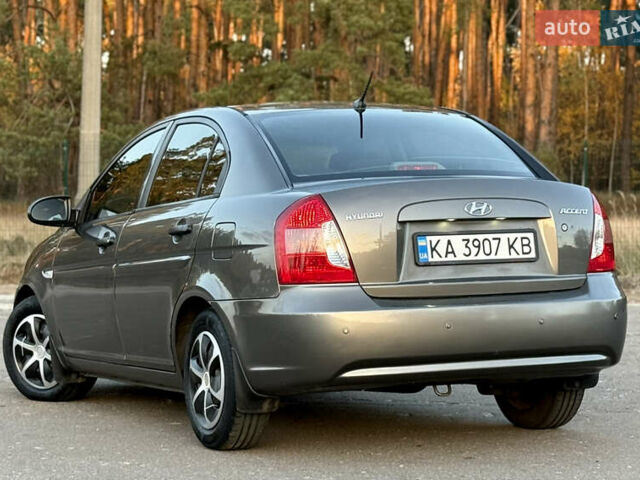 Сірий Хендай Акцент, об'ємом двигуна 1.4 л та пробігом 138 тис. км за 5600 $, фото 27 на Automoto.ua