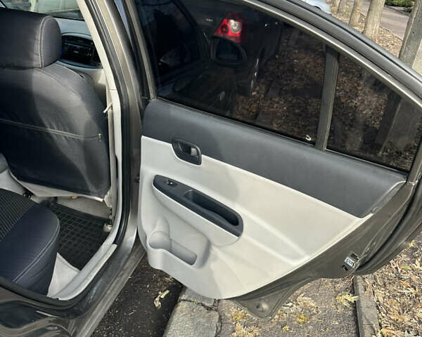Сірий Хендай Акцент, об'ємом двигуна 1.4 л та пробігом 123 тис. км за 4700 $, фото 3 на Automoto.ua
