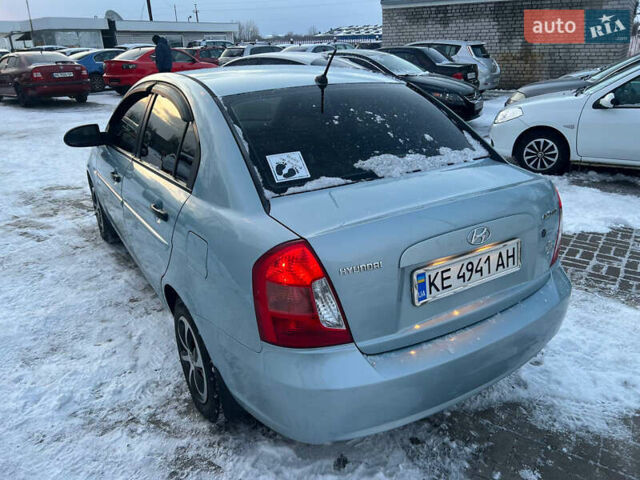 Сірий Хендай Акцент, об'ємом двигуна 1.4 л та пробігом 148 тис. км за 5999 $, фото 3 на Automoto.ua