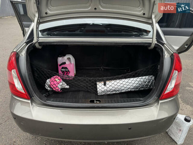Серый Хендай Акцент, объемом двигателя 1.4 л и пробегом 122 тыс. км за 4500 $, фото 14 на Automoto.ua