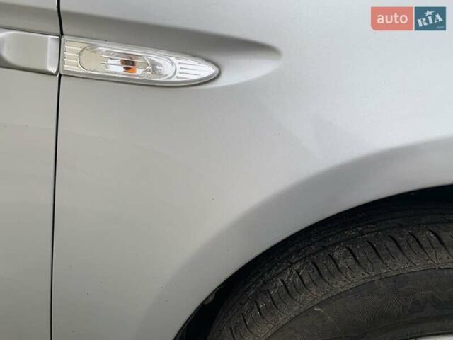 Серый Хендай Акцент, объемом двигателя 1.4 л и пробегом 144 тыс. км за 5300 $, фото 23 на Automoto.ua