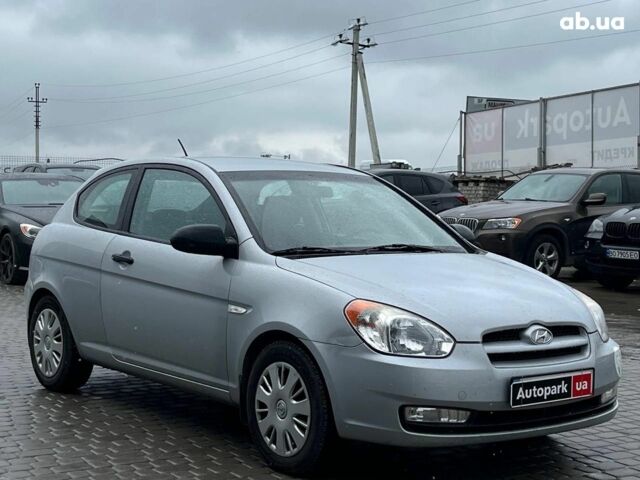 Серый Хендай Акцент, объемом двигателя 1.6 л и пробегом 105 тыс. км за 4490 $, фото 2 на Automoto.ua