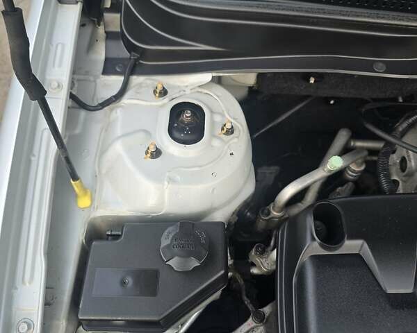 Серый Хендай Акцент, объемом двигателя 1.4 л и пробегом 82 тыс. км за 6600 $, фото 10 на Automoto.ua