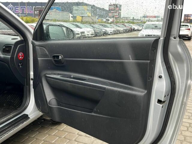Серый Хендай Акцент, объемом двигателя 1.6 л и пробегом 105 тыс. км за 4490 $, фото 12 на Automoto.ua