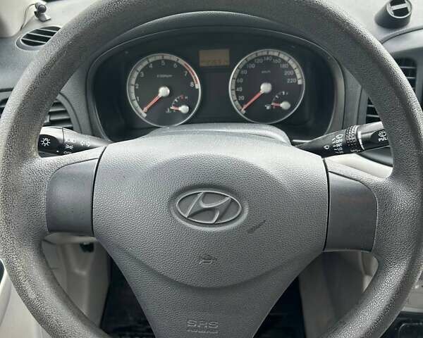 Сірий Хендай Акцент, об'ємом двигуна 1.4 л та пробігом 237 тис. км за 4700 $, фото 10 на Automoto.ua