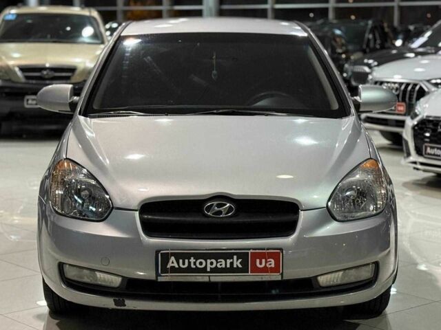 Серый Хендай Акцент, объемом двигателя 1.4 л и пробегом 203 тыс. км за 4990 $, фото 1 на Automoto.ua