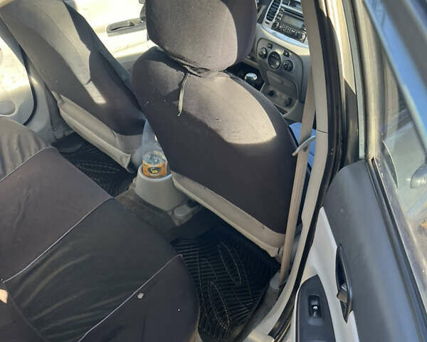 Серый Хендай Акцент, объемом двигателя 1.6 л и пробегом 308 тыс. км за 4600 $, фото 14 на Automoto.ua