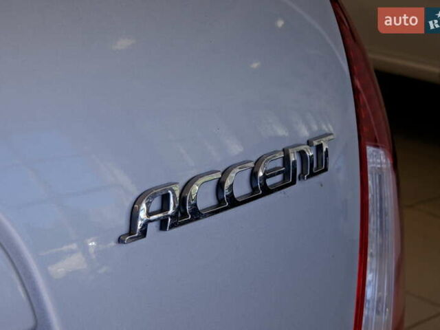 Серый Хендай Акцент, объемом двигателя 1.6 л и пробегом 55 тыс. км за 6900 $, фото 54 на Automoto.ua