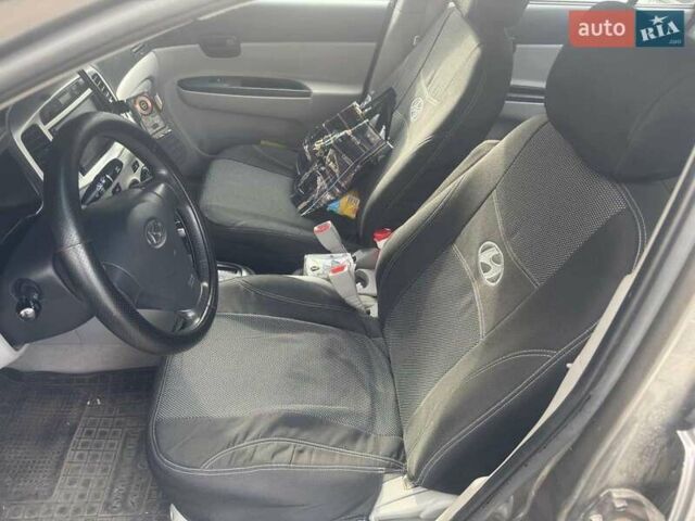 Сірий Хендай Акцент, об'ємом двигуна 1.6 л та пробігом 236 тис. км за 5500 $, фото 2 на Automoto.ua