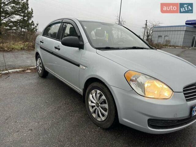 Серый Хендай Акцент, объемом двигателя 1.4 л и пробегом 139 тыс. км за 4500 $, фото 6 на Automoto.ua