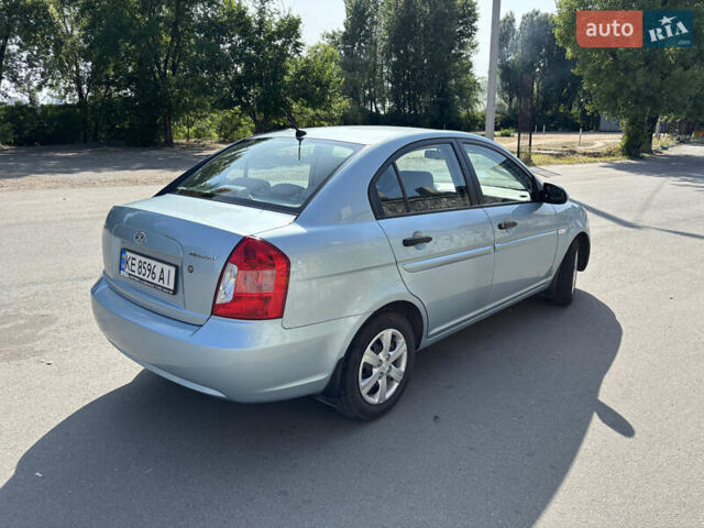 Серый Хендай Акцент, объемом двигателя 1.4 л и пробегом 67 тыс. км за 6500 $, фото 13 на Automoto.ua
