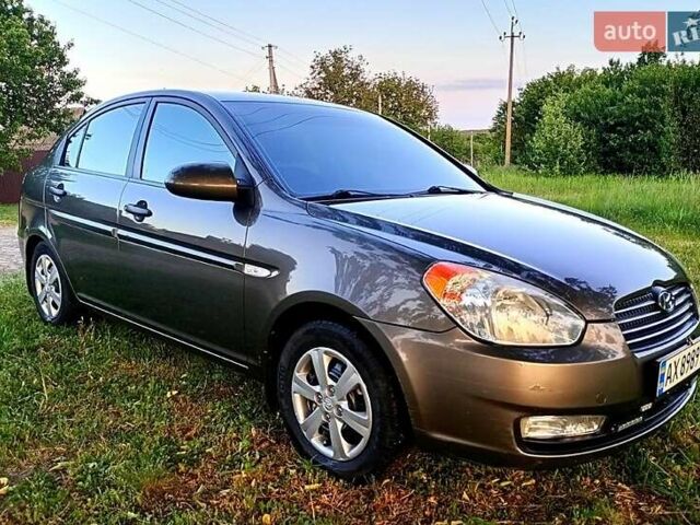 Сірий Хендай Акцент, об'ємом двигуна 1.4 л та пробігом 118 тис. км за 6600 $, фото 1 на Automoto.ua