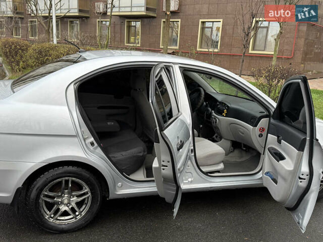 Сірий Хендай Акцент, об'ємом двигуна 1.4 л та пробігом 224 тис. км за 4400 $, фото 10 на Automoto.ua