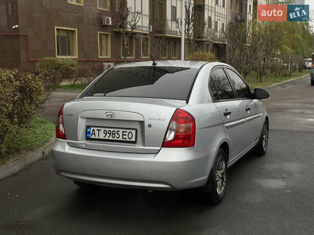 Сірий Хендай Акцент, об'ємом двигуна 1.4 л та пробігом 224 тис. км за 4400 $, фото 5 на Automoto.ua