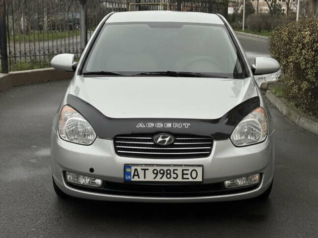 Сірий Хендай Акцент, об'ємом двигуна 1.4 л та пробігом 224 тис. км за 4400 $, фото 1 на Automoto.ua