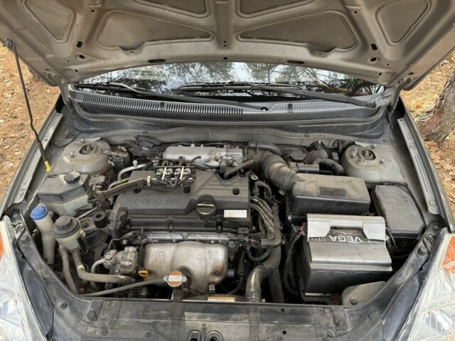 Сірий Хендай Акцент, об'ємом двигуна 1.4 л та пробігом 125 тис. км за 4800 $, фото 6 на Automoto.ua