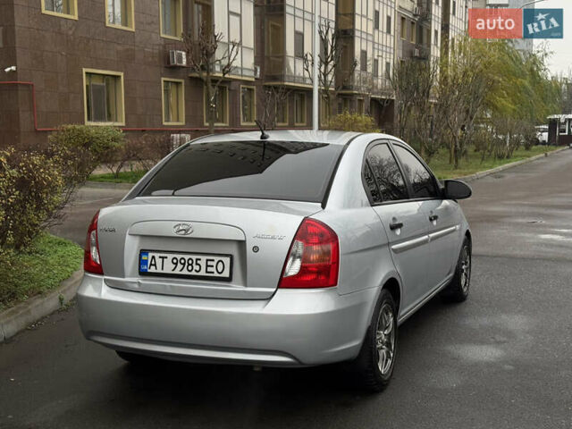 Сірий Хендай Акцент, об'ємом двигуна 1.4 л та пробігом 224 тис. км за 4400 $, фото 4 на Automoto.ua