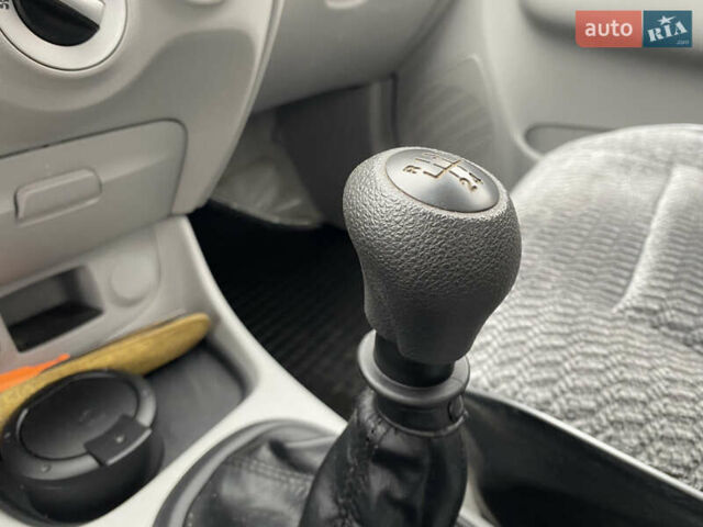 Серый Хендай Акцент, объемом двигателя 1.4 л и пробегом 5 тыс. км за 7500 $, фото 24 на Automoto.ua