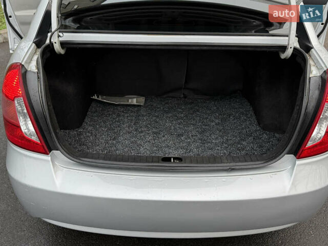 Сірий Хендай Акцент, об'ємом двигуна 1.4 л та пробігом 224 тис. км за 4400 $, фото 23 на Automoto.ua