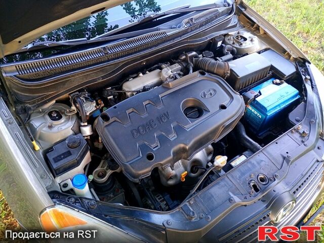 Сірий Хендай Акцент, об'ємом двигуна 1.4 л та пробігом 118 тис. км за 6600 $, фото 3 на Automoto.ua