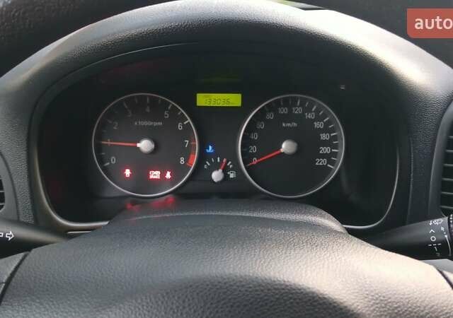 Сірий Хендай Акцент, об'ємом двигуна 1.4 л та пробігом 130 тис. км за 5500 $, фото 2 на Automoto.ua