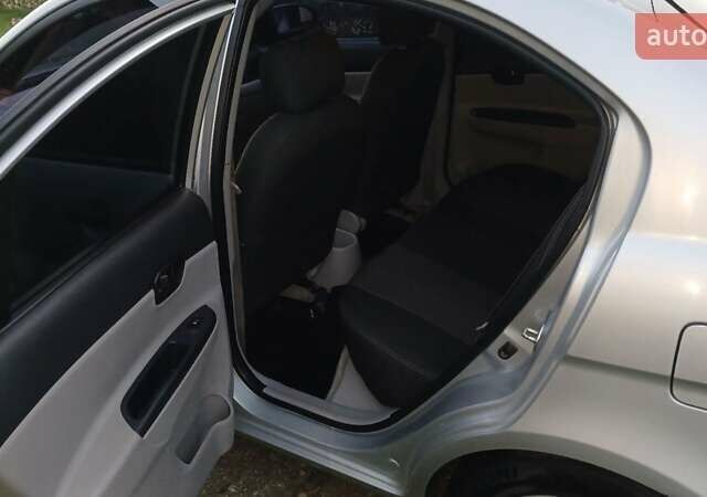 Сірий Хендай Акцент, об'ємом двигуна 1.4 л та пробігом 130 тис. км за 5500 $, фото 17 на Automoto.ua
