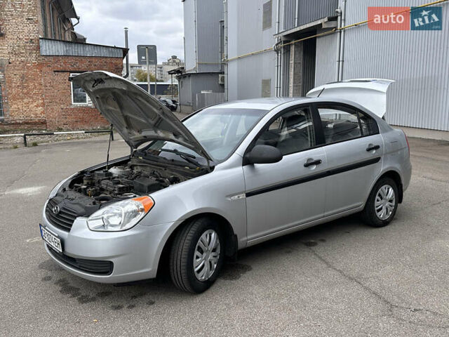 Серый Хендай Акцент, объемом двигателя 1.4 л и пробегом 158 тыс. км за 4300 $, фото 17 на Automoto.ua