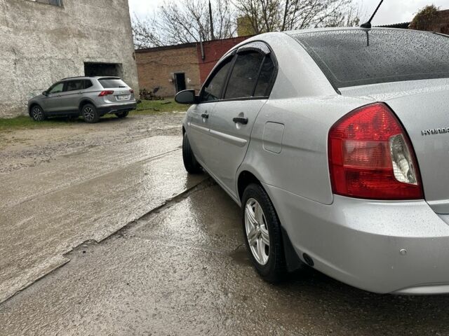 Сірий Хендай Акцент, об'ємом двигуна 1.4 л та пробігом 96 тис. км за 5600 $, фото 14 на Automoto.ua