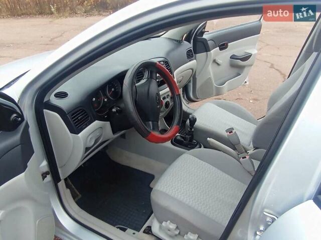 Сірий Хендай Акцент, об'ємом двигуна 1.4 л та пробігом 240 тис. км за 4800 $, фото 2 на Automoto.ua
