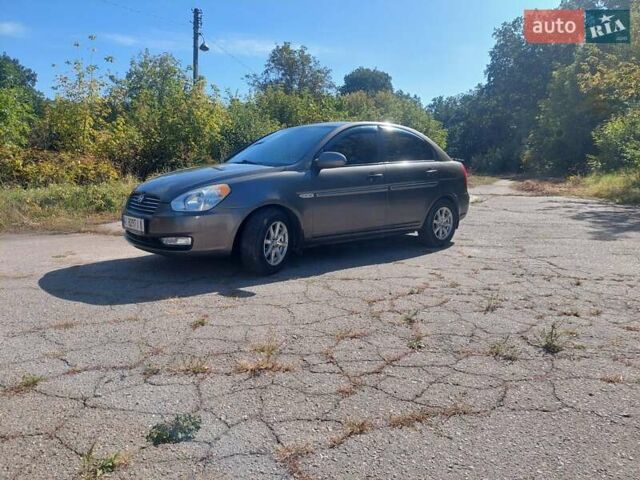 Сірий Хендай Акцент, об'ємом двигуна 1.4 л та пробігом 191 тис. км за 5350 $, фото 8 на Automoto.ua