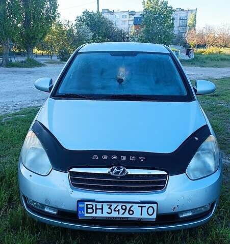 Сірий Хендай Акцент, об'ємом двигуна 1.6 л та пробігом 250 тис. км за 5000 $, фото 2 на Automoto.ua