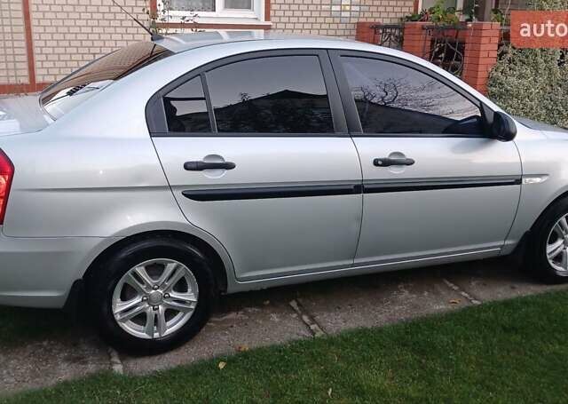 Сірий Хендай Акцент, об'ємом двигуна 1.4 л та пробігом 130 тис. км за 5500 $, фото 16 на Automoto.ua