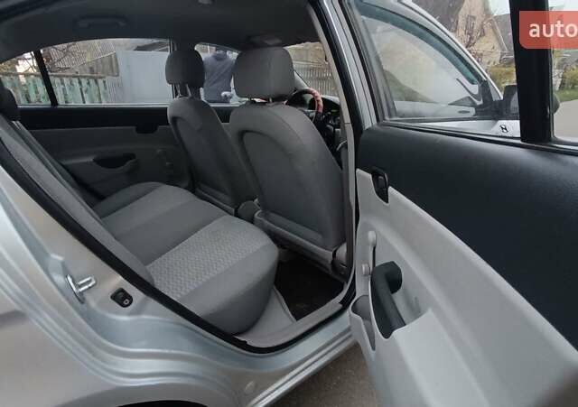 Сірий Хендай Акцент, об'ємом двигуна 1.4 л та пробігом 240 тис. км за 4400 $, фото 13 на Automoto.ua