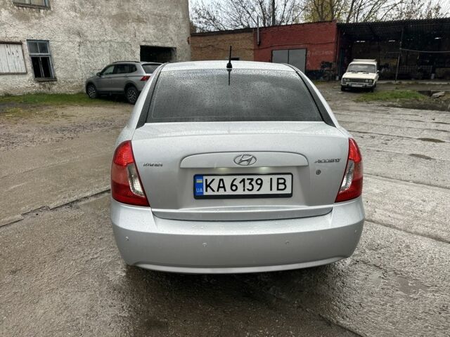Сірий Хендай Акцент, об'ємом двигуна 1.4 л та пробігом 96 тис. км за 5600 $, фото 10 на Automoto.ua